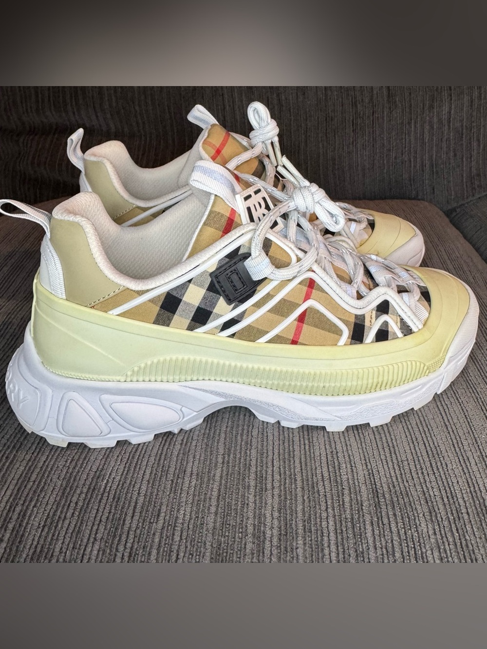 Burberry Vintage Check
Chunky Sneakers Women's EU
35